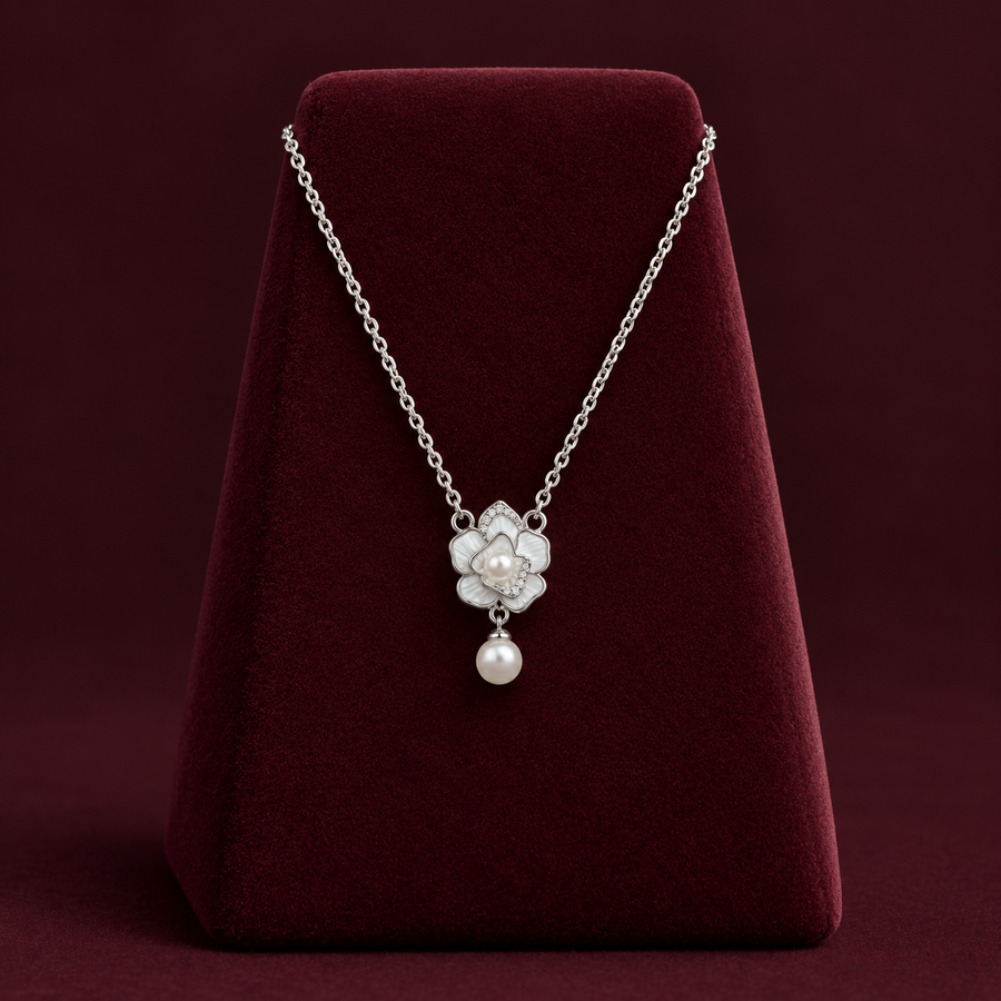 Floral Pearl Pendant Necklace