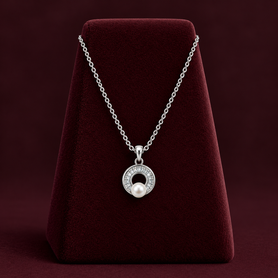 Pearl Halo Circle Pendant Necklace