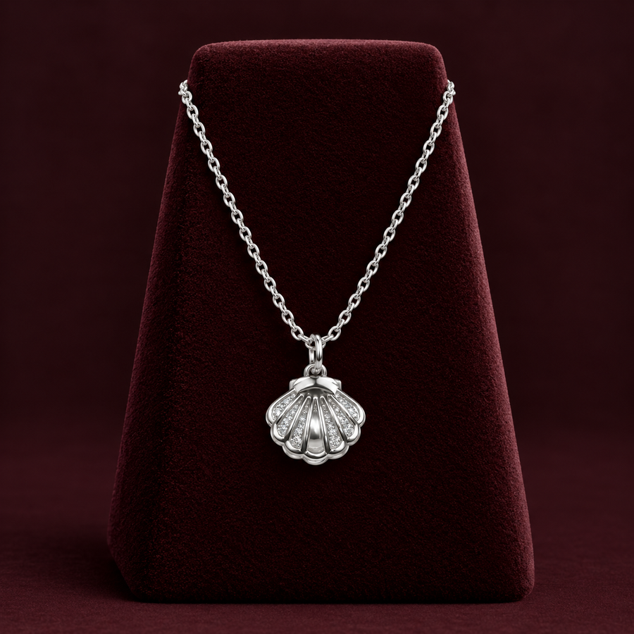 Pearl Shell Pendant Necklace