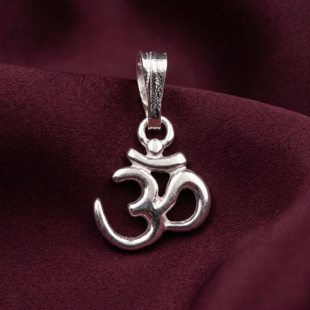 925 Silver Om Pendant