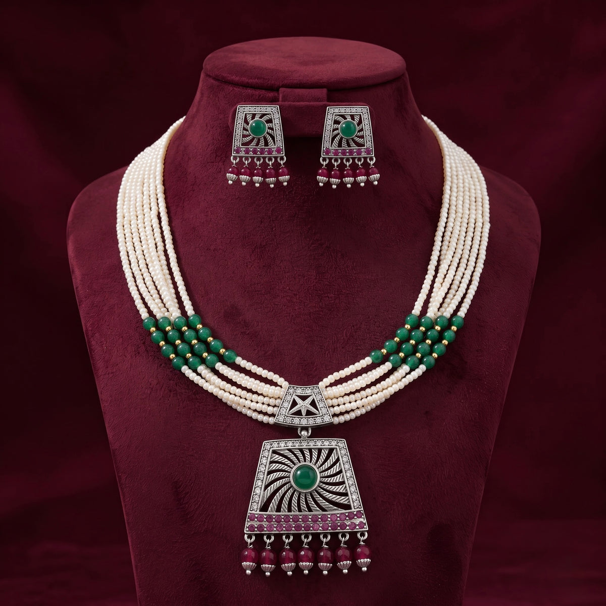Emerald Pearl Silver Necklace Set
